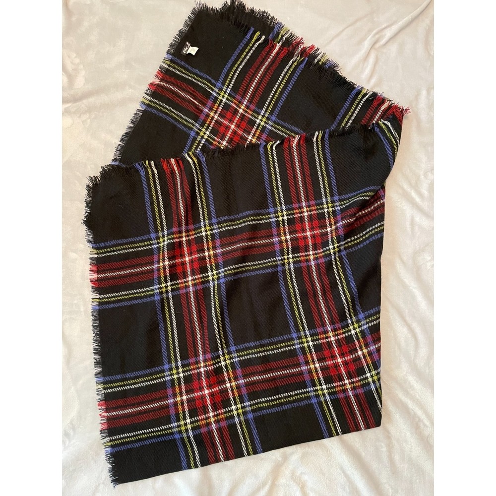Rue 21 Black Red White Blanket Scarf EUC
